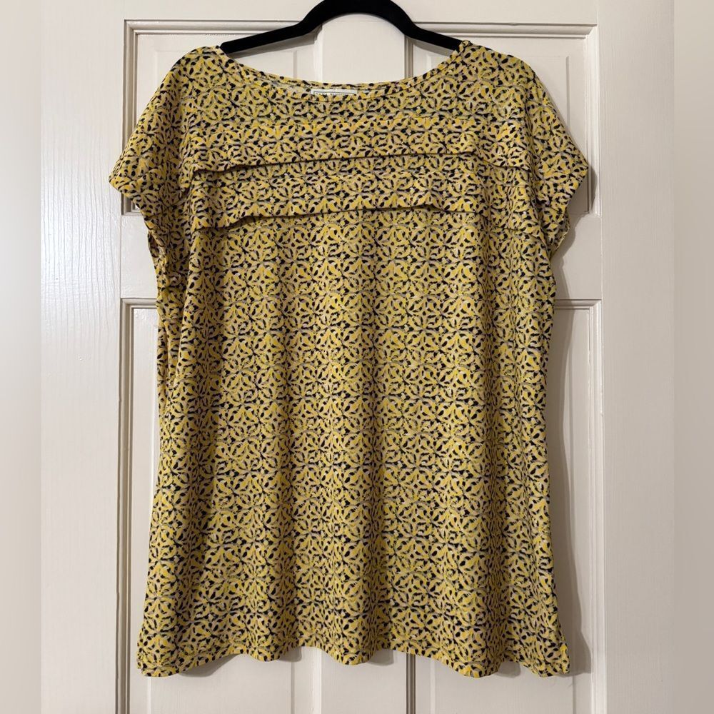 Women’s Dana Buchman Top L